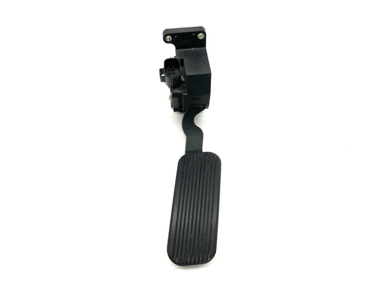 Accelerator Gas Pedal 7F9Z-9F836-A Fits 2005-2007 Ford Freestyle 48167