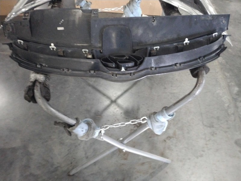 2012 Hyundai Elantra OEM Silver Grille 863503X000, 863503Y000, Used