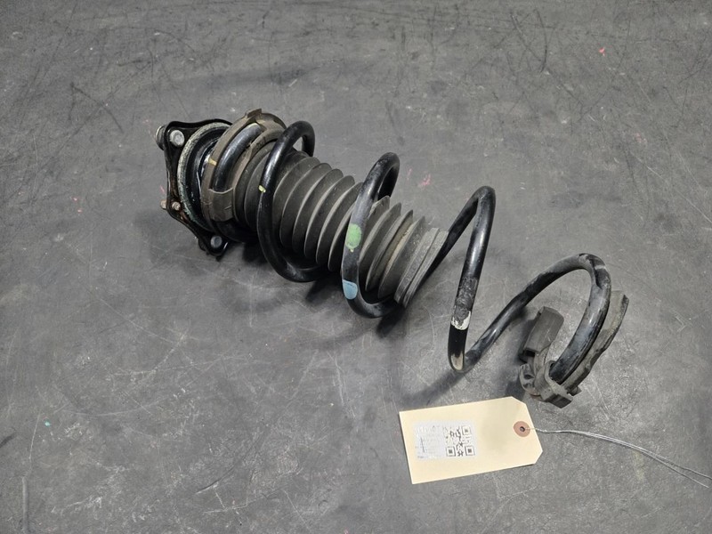 Front Left Coil Spring w/ Covers Set 2019 Honda CR-V 51406-TLB-A03 2017 2018