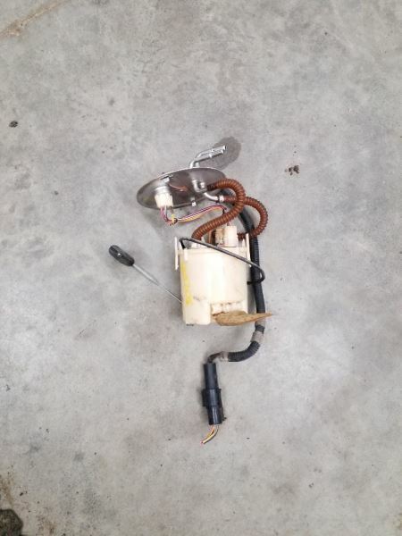 Fuel Pump Assembly Gasoline Fits 95-96 LINCOLN CONTINENTAL 244304