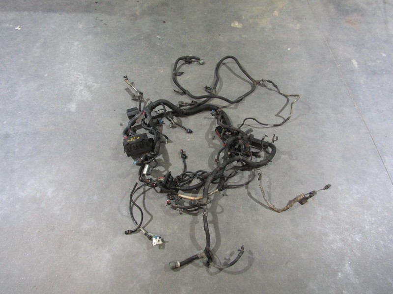 1999 Denali 5.3L AT 4wd Engine Harness