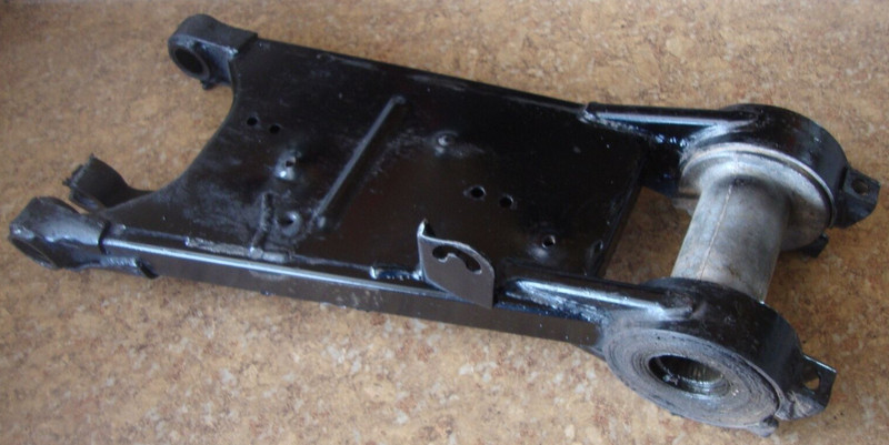 1994 Polaris TrailBoss 400 4x4 ATV Rear Axle Carrier Swing Arm Sportsman M10
