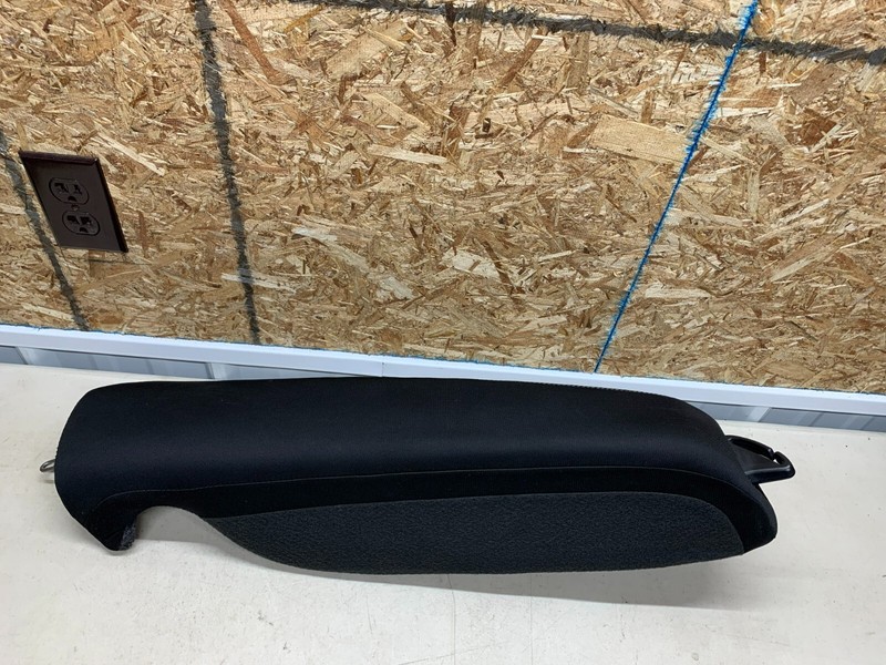 2016-2019 NISSAN SENTRA RIGHT PASSENGER SIDE REAR SIDE SEAT CUSHION BOLSTER