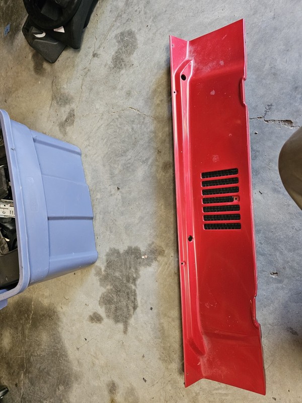Jeep Wrangler TJ 97-06 Red Hood Cowl Vent OEM Rust Free