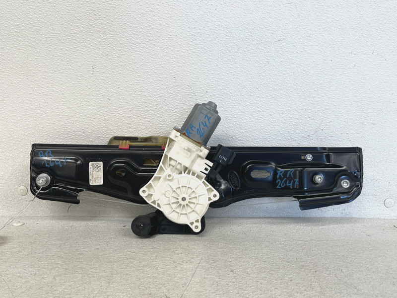 ⭐15-25 LAND ROVER DISCOVERY SPORT REAR RIGHT DOOR WINDOW REGULATOR OEM LOT2647