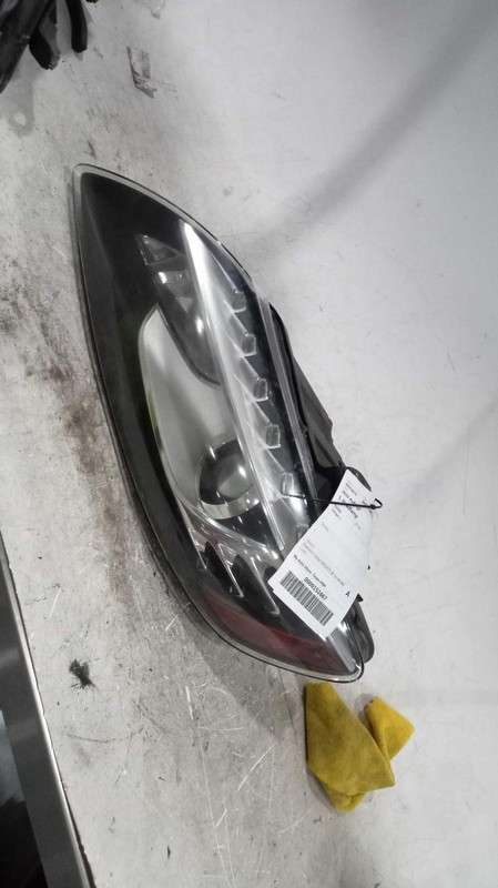 2010 AUDI Q7 Left Headlight Assembly Blue Xenon HID 387057 144k Miles