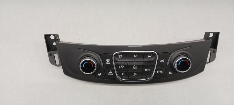 22-'24 CHEVROLET TRAVERSE front temperature control OEM 1 Year Warranty!
