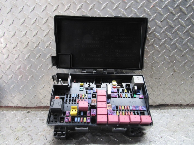 2022 DODGE DURANGO 5.7L ENGINE FUSE RELAY BOX POWER DISTRIBUTION CENTER
