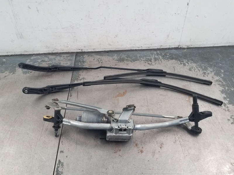 2012 Audi S4 Quattro B8 Windshield Wiper Motor / Arms #64436 VV11