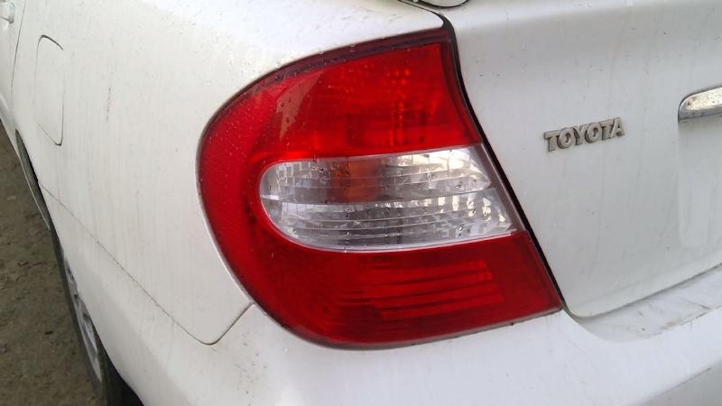 Tail Light Assembly TOYOTA CAMRY Left 02 03 04