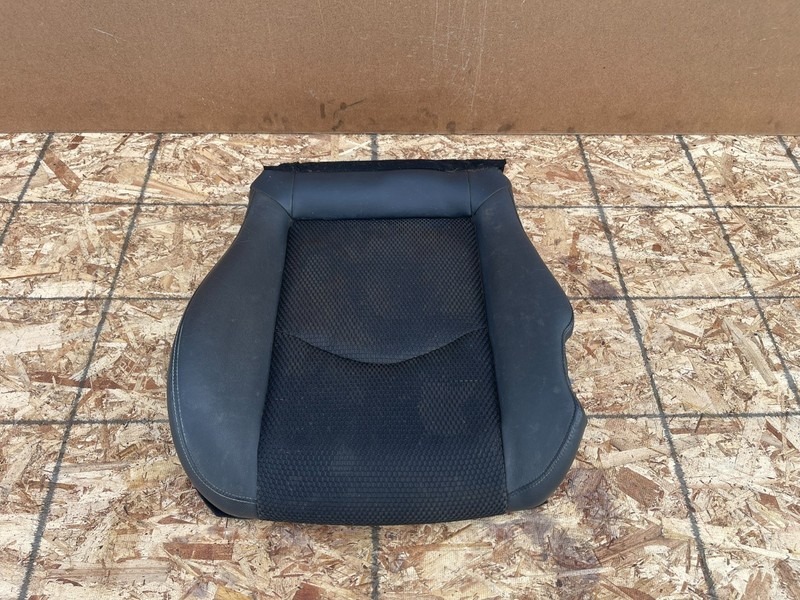 NISSAN 370Z 2009-2021 OEM RIGHT PASSENGER LOWER SEAT CUSHION (LEATHER/ BLACK)