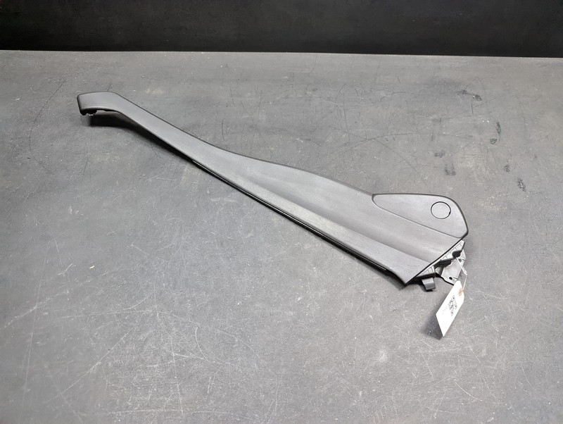 Center Console Right Side Trim Panel 2017 Chevrolet Camaro 23200657 2016-2022