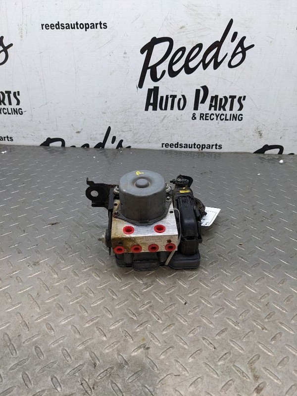 Anti-Lock Brake Part Actuator And Pump Assembly Fits 13-14 CAMRY 1043062