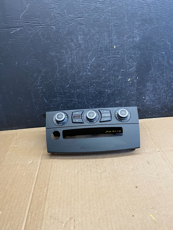 2004-2007 BMW E60 528i 535i Heater Ac Climate Radio Stereo Control OEM AD2118 DG