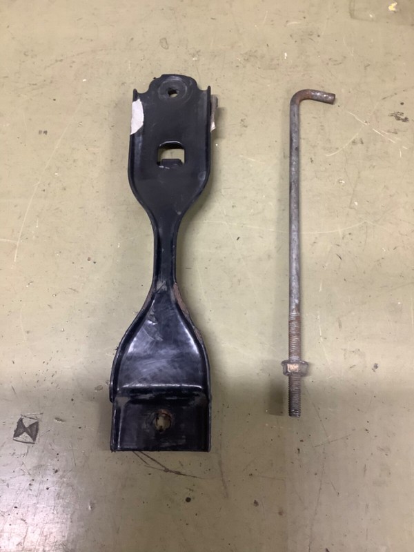 01-05 Civic 1.7 Battery Tie Down holder, bracketUsed OEM