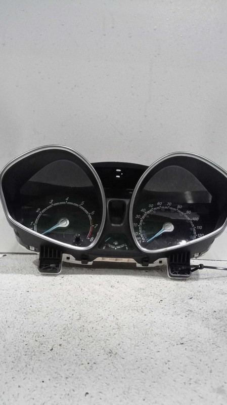 Used Speedometer Gauge fits: 2018 Ford Fiesta cluster MPH ID D2BT-10849-AAV Grad
