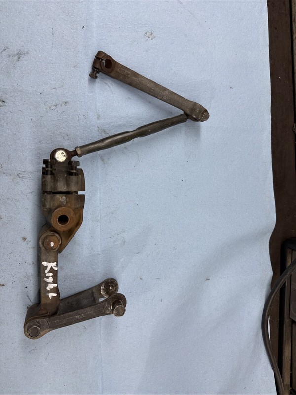 1984 - 1989 Yamaha Phazer Pz480 Pz485 snowmobile Front Right Suspension Linkage