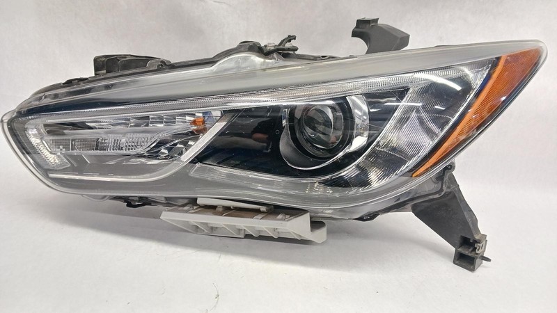 19 INFINITI QX60 Left driver headlight LED OEM Grade B