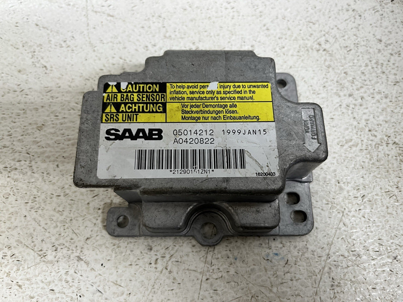1999 Saab 9-5 SRS Safety Restraint Occupant Computer Control Module 05014212