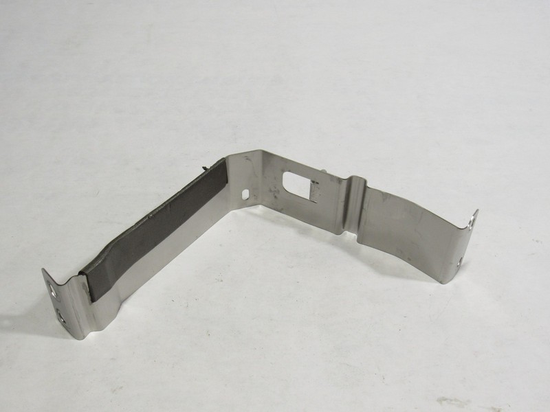 18-21 Aston Martin Vantage 2020 Rear Right Passenger Mount Bracket Support ;:Y