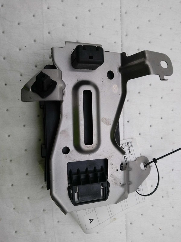 2018 MAZDA 3 Body Control Module OEM 727626 65K RED NJ25-23486-595022