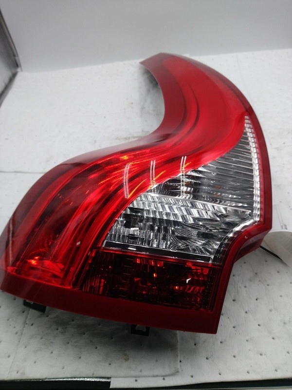 2015 VOLVO XC60 Left Blue Tail Light Assembly OEM Used 115K Miles NJ25-25832