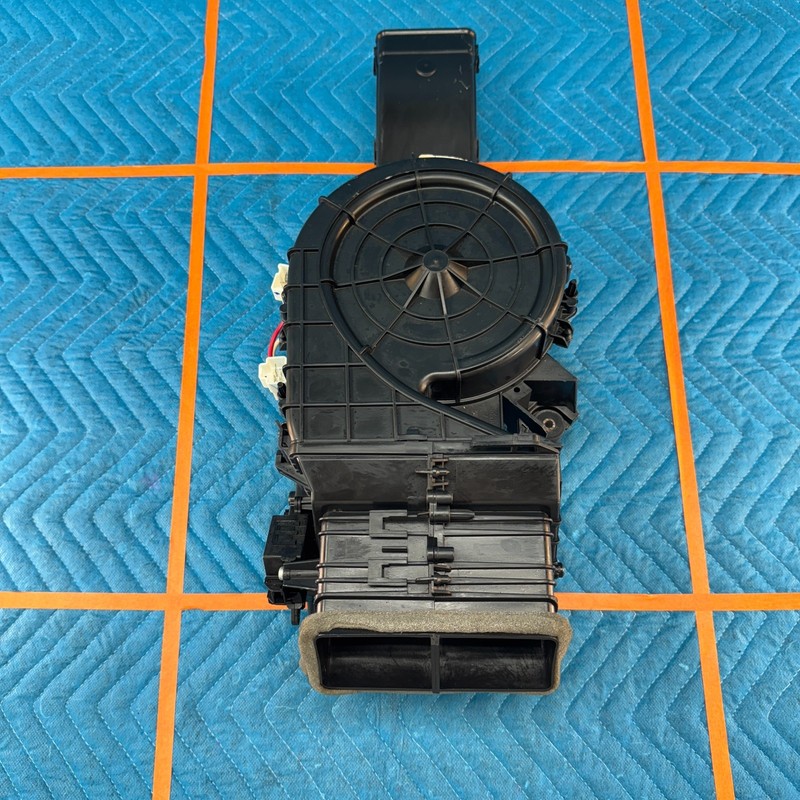 2016-2020 Infiniti QX60 Rear HVAC Blower Motor and Fan Assembly 27741 3KA0A OEM