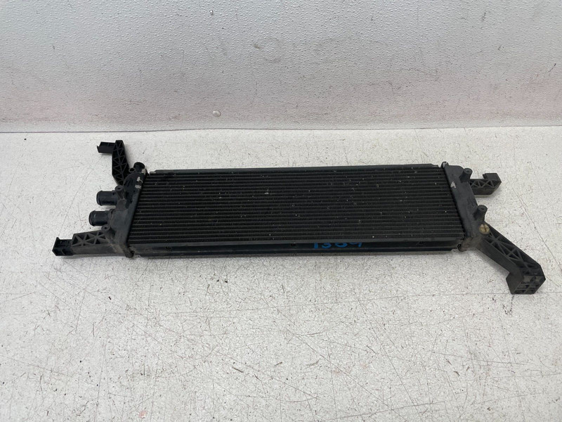 2014-2017 Maserati Quattroporte S Secondary Water Coolant Radiator 3.0L 1359 OEM