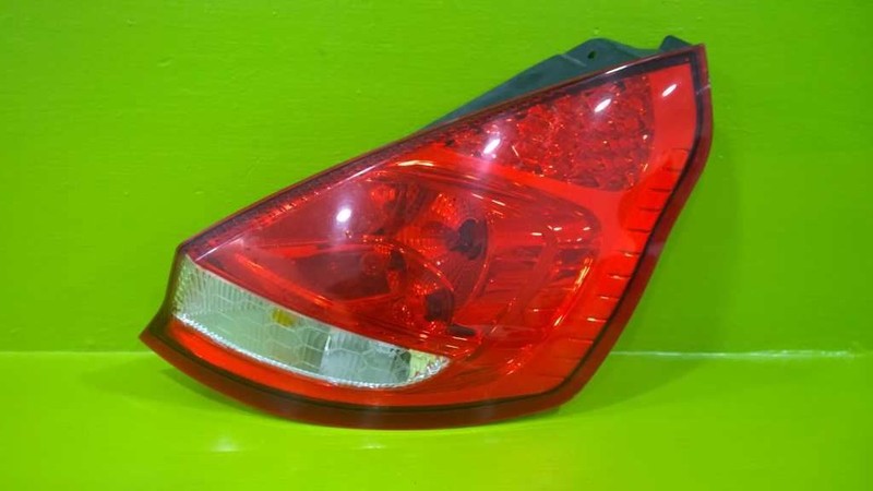 11 12 13 FIESTA HTBK PASSENGER RIGHT TAILLIGHT LAMP OEM 2974-49