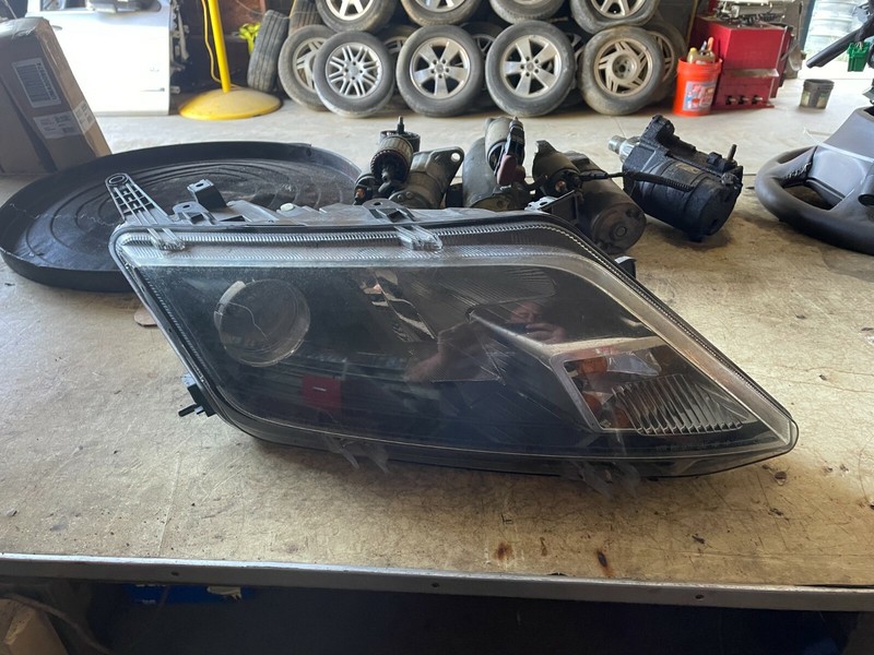 10-12 FORD FUSION RH HEADLIGHT HEAD LAMP ASSEMBLY - OEM USED NICE