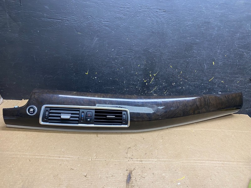 2011-2013 BMW 550i GT Center Dash Trim Molding w/ Air Vents W9409 DG