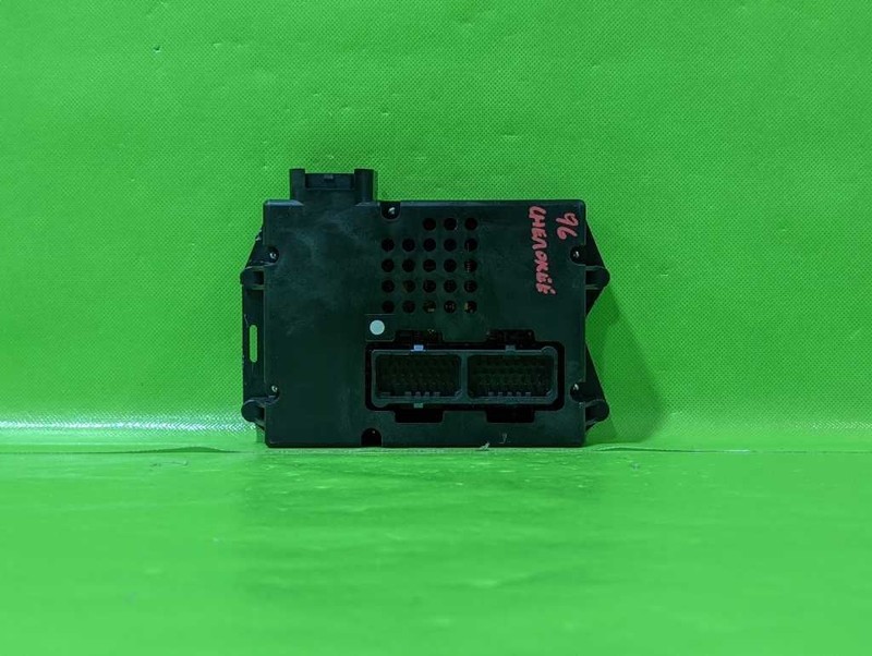 96 GRAND CHEROKEE BCM BODY CONTROL MODULE OEM 4590-11