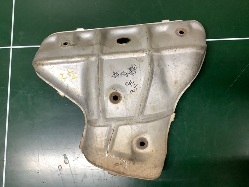 94 95 96 97 98 99 00 01 Integra Exhaust Manifold cover, shield Used OEM
