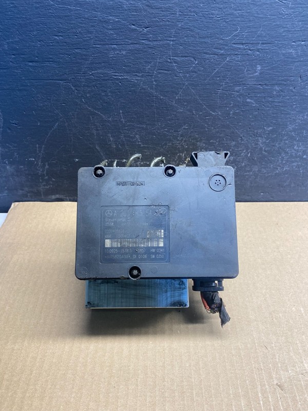 2002-2005 Mercedes W203 C230 CLK500 ABS Anti Lock Brake Pump Module ac8985 DG