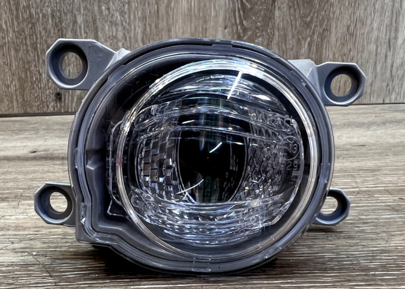 2019-2023 TOYOTA COROLLA LH FOG LIGHT ASSY OEM