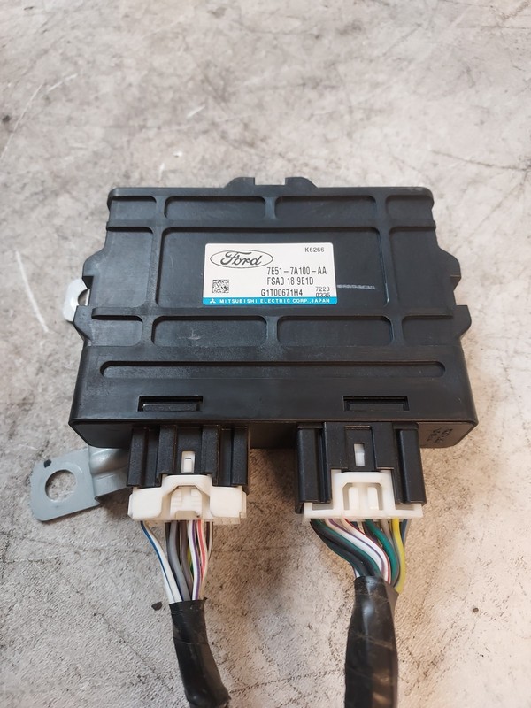2007 Ford Fusion Transmission Control Module TCM7E51-7A100-AA OEM
