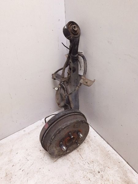 01-05 TOYOTA RAV4 FWD AT PASSENGER SIDE REAR LOWER CONTROL TRAILING ARM