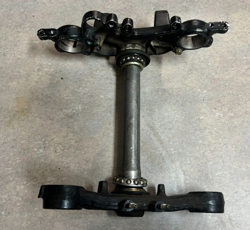 84 Honda Nighthawk CB700 Triple Tree Fork Clamp Mount Top Bottom 1984 CB 700 E9