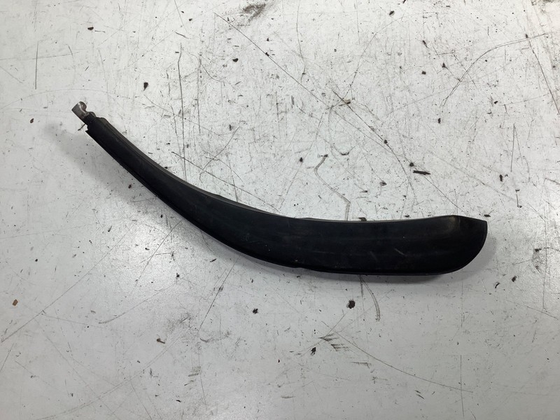 01-05 Honda Civic 4DR Right Drip Molding Extension OEM
