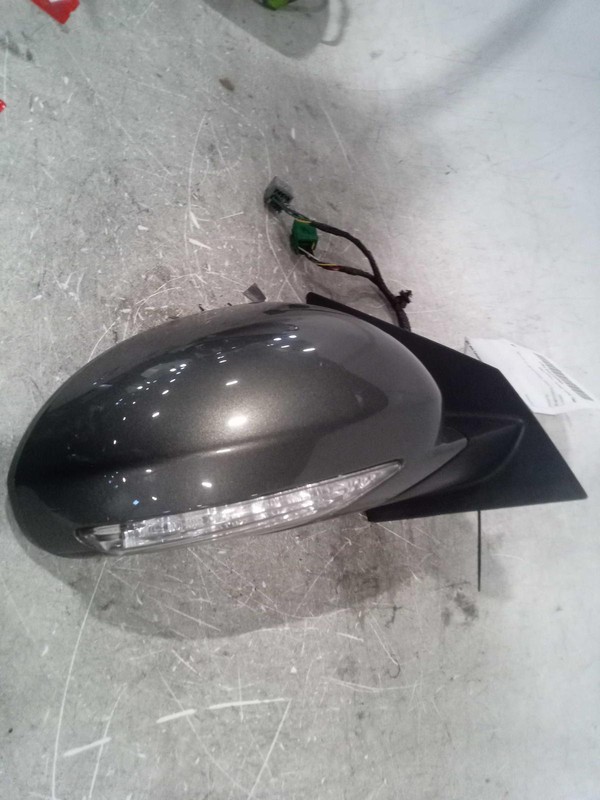 2011 Buick Enclave Right Door Mirror Green OEM Used 94349 191K Miles