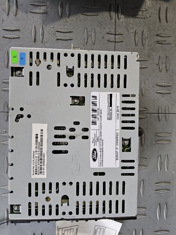2015-2019 Ford Escape Radio Receiver AM FM MP3 ID GJ5T-19C107-KA