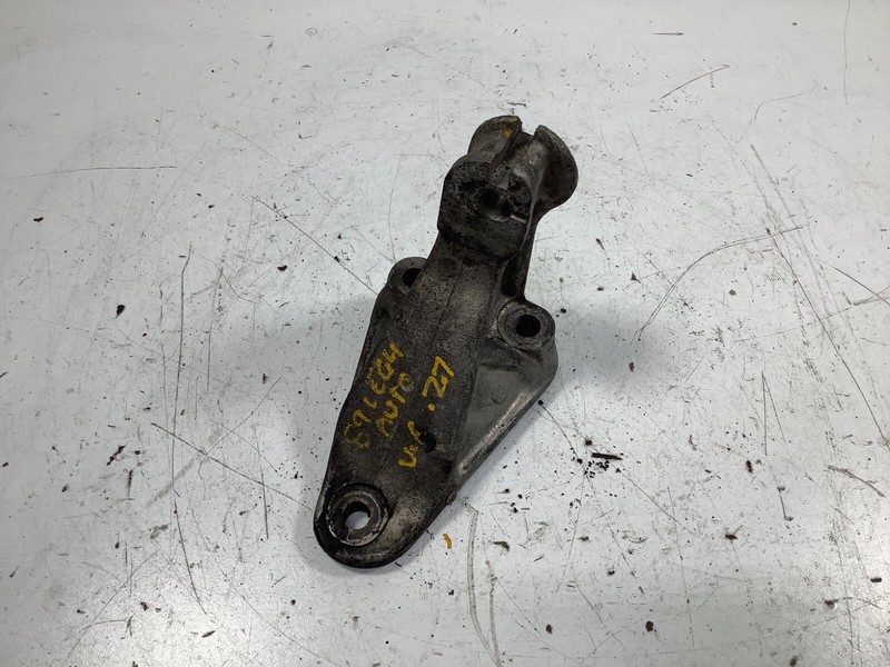 86-90 Acura Legend AUTO ENGINE Bracket OEM