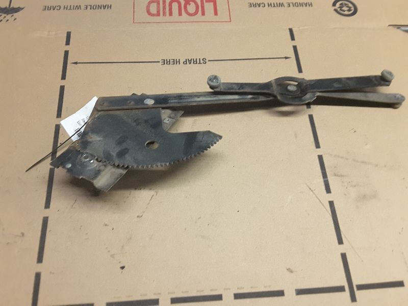81 82 83 84 85 86 87 CHEVY 10 PICKUP R. FRT WINDOW REGULATOR MAN 110863