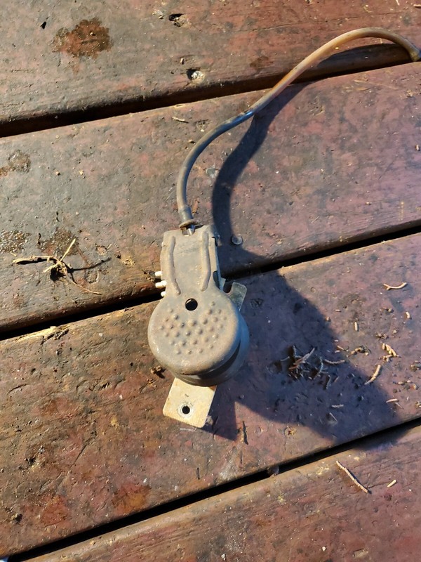 69 MERCEDES 250 280S W108 WINDSHIELD WASHER PEDAL SWITCH ASSEMBLYOEM