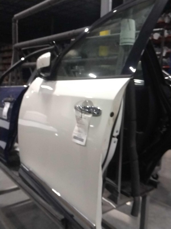 2015 Nissan Pathfinder Left Front Door White OEM 84000 Miles Used
