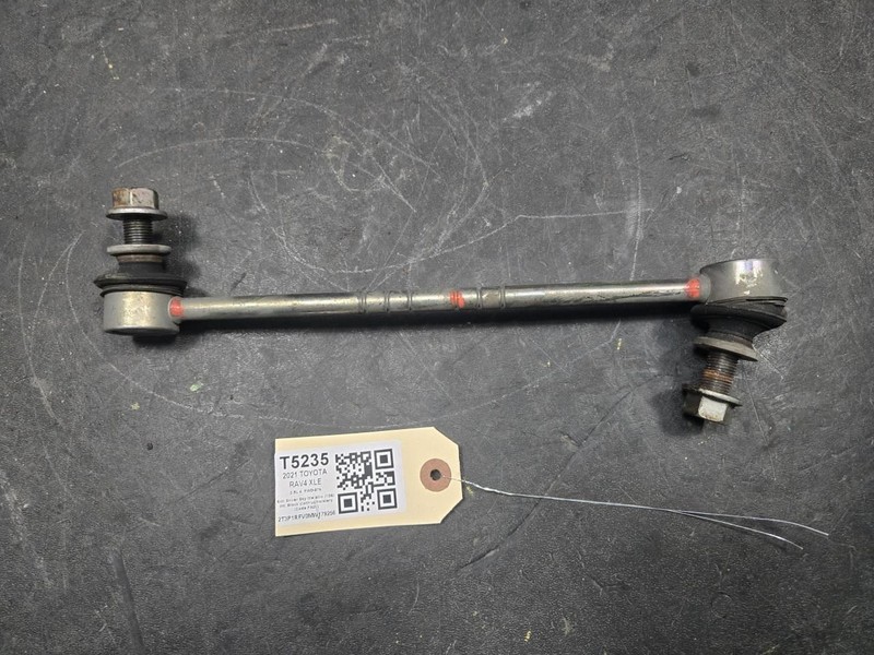 Front Stabilizer Bar Right Link 2021 Toyota RAV4 48820-0R050 2019 2020 - 2025