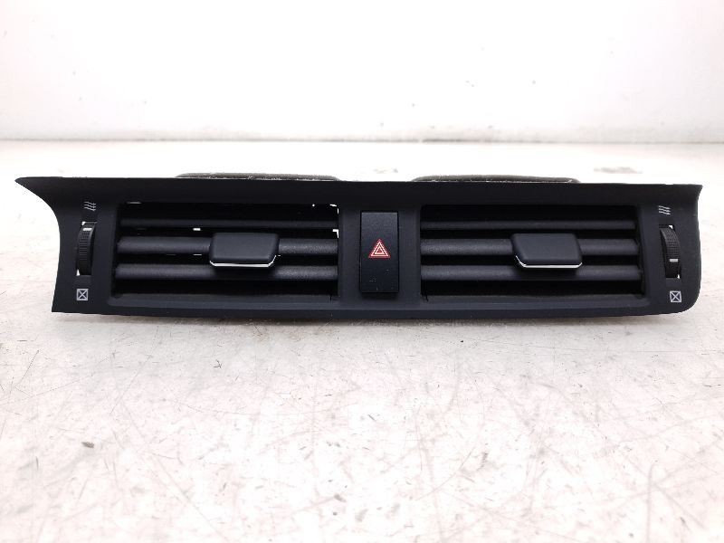 2011 LEXUS CT200H DASH CENTER MOUNTED VENT BEZEL