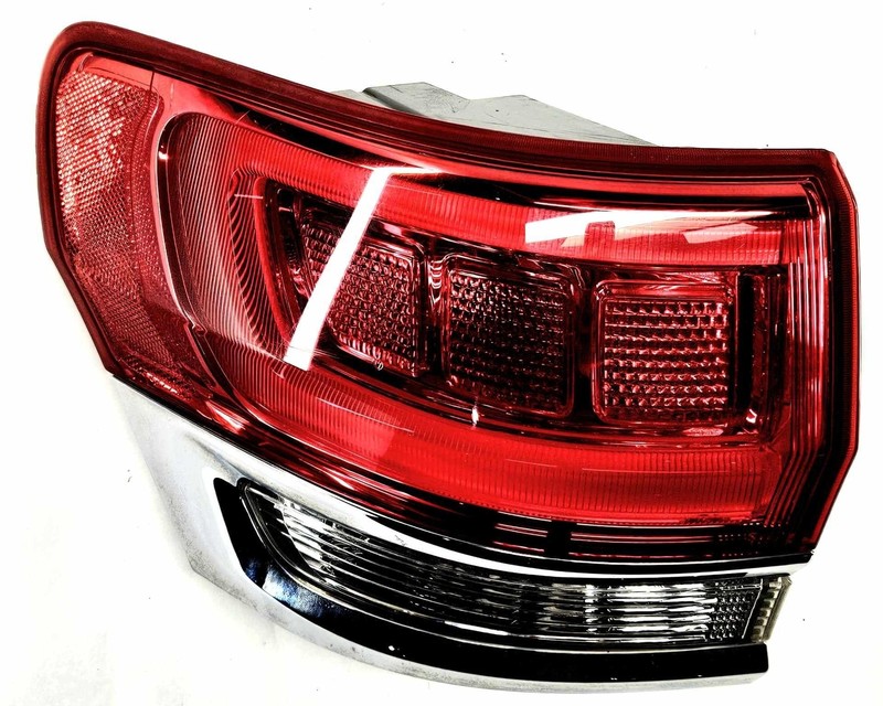 2020-2022 Jeep Grand Cherokee Left Driver Side LH Chrome Tail Light Lamp OEM