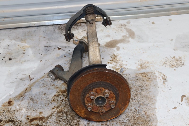 2006-2015 LEXUS IS250 RWD FRONT DRIVER SPINDLE KNUCKLE WHEEL HUB W/ ARMS OEM