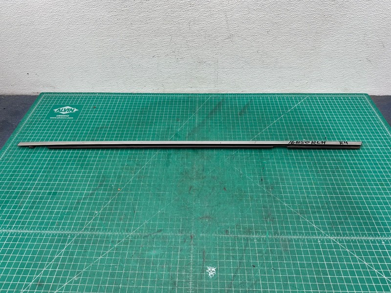 14-20 INFINITI Q50 REAR LEFT SIDE DOOR WINDOW BELT MOLDING OEM